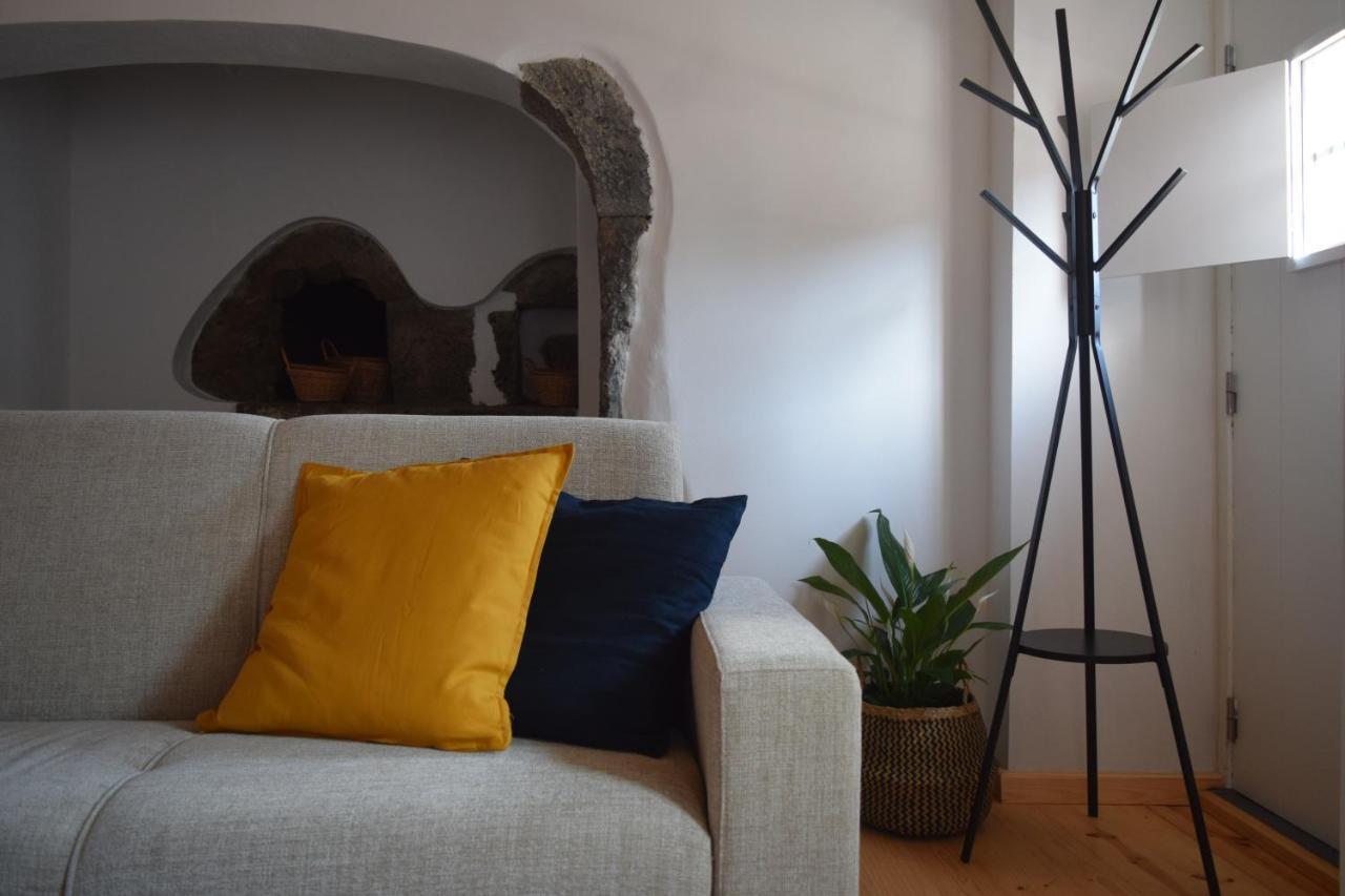 Casas Da Ribeira Villa Santa Barbara  ภายนอก รูปภาพ